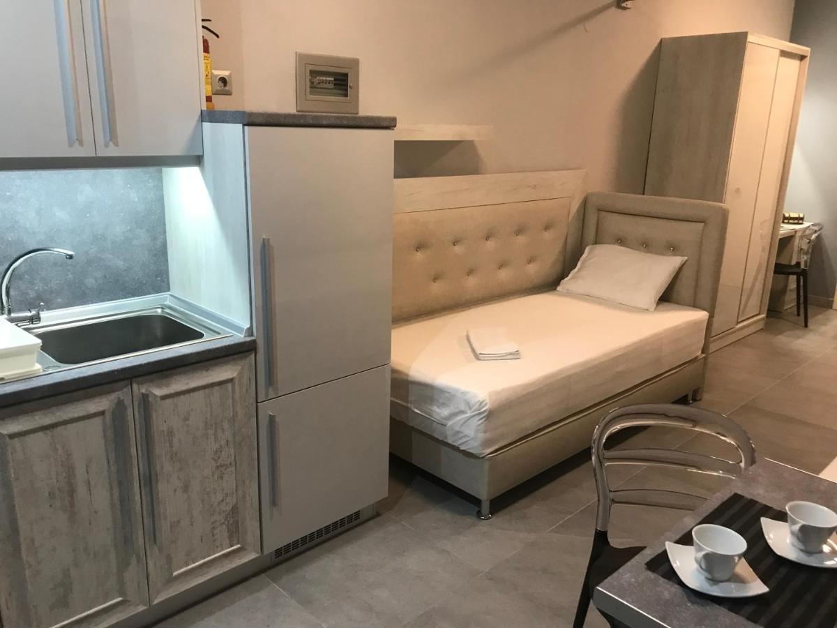 Avra Comfort Rooms - Family Nea Poteidaia Exterior foto