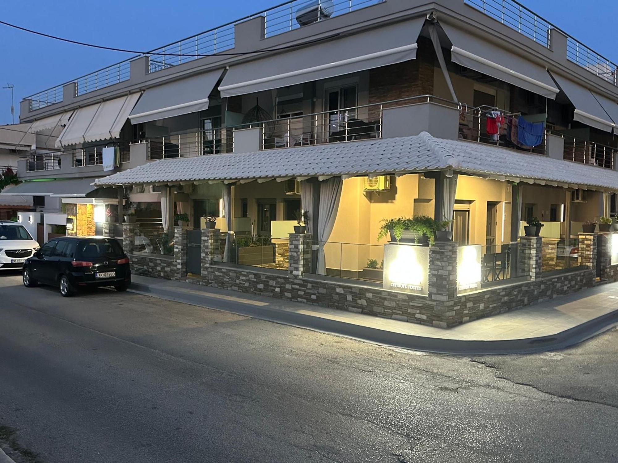 Avra Comfort Rooms - Family Nea Poteidaia Exterior foto
