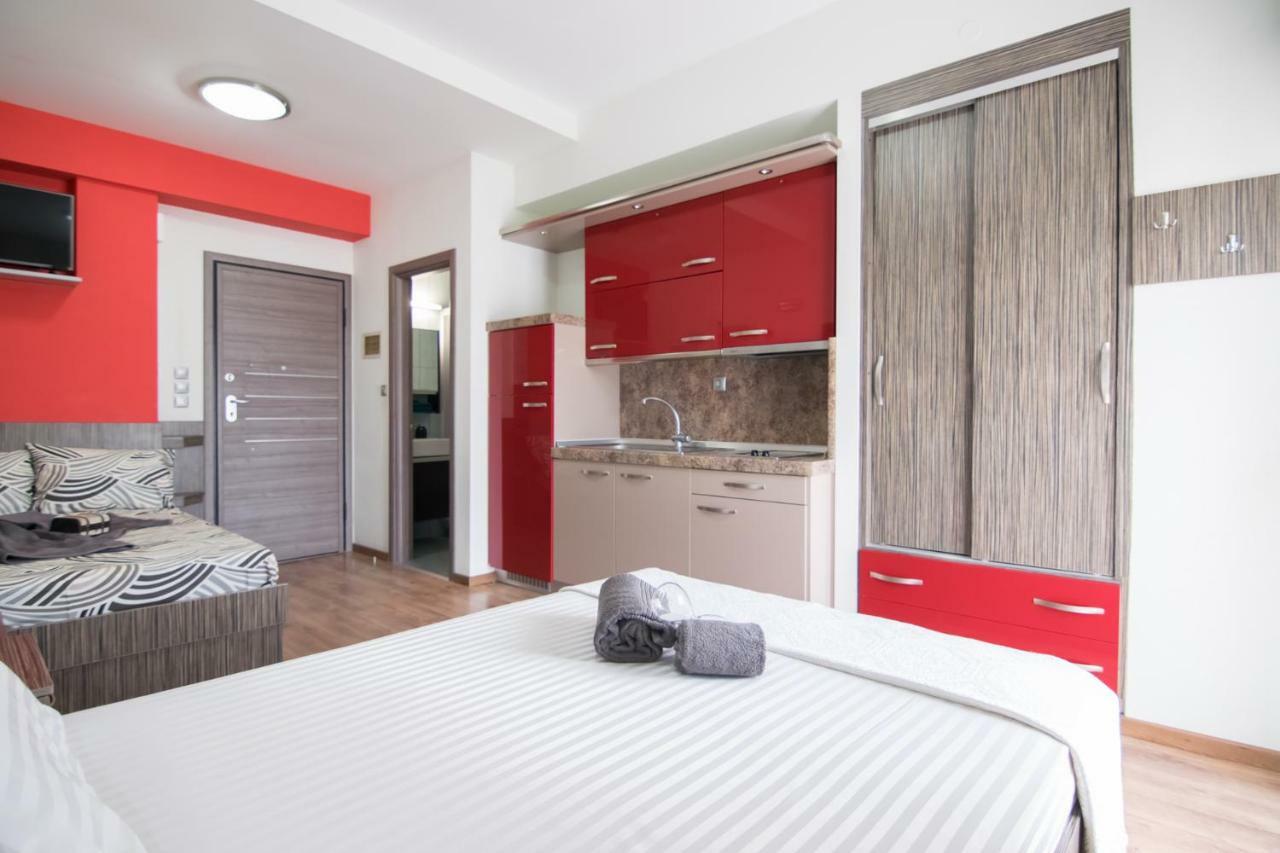 Avra Comfort Rooms - Family Nea Poteidaia Exterior foto